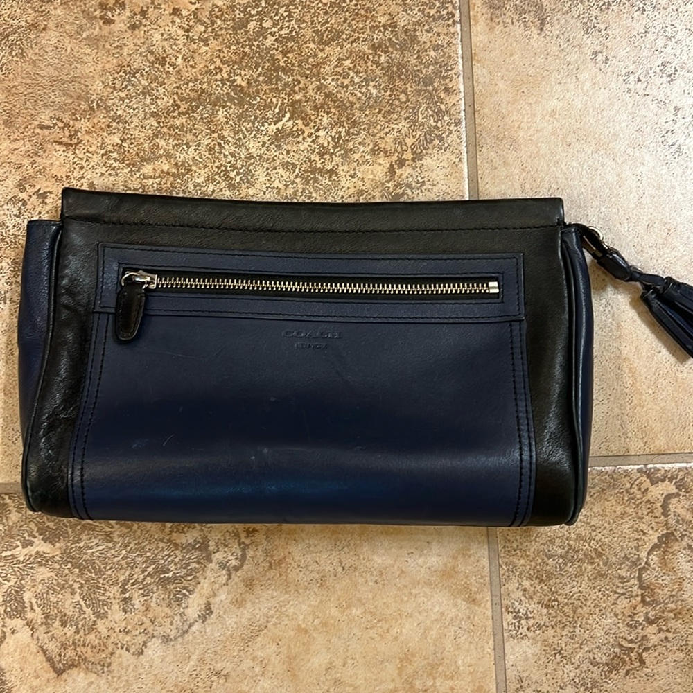 Coach medium clutch